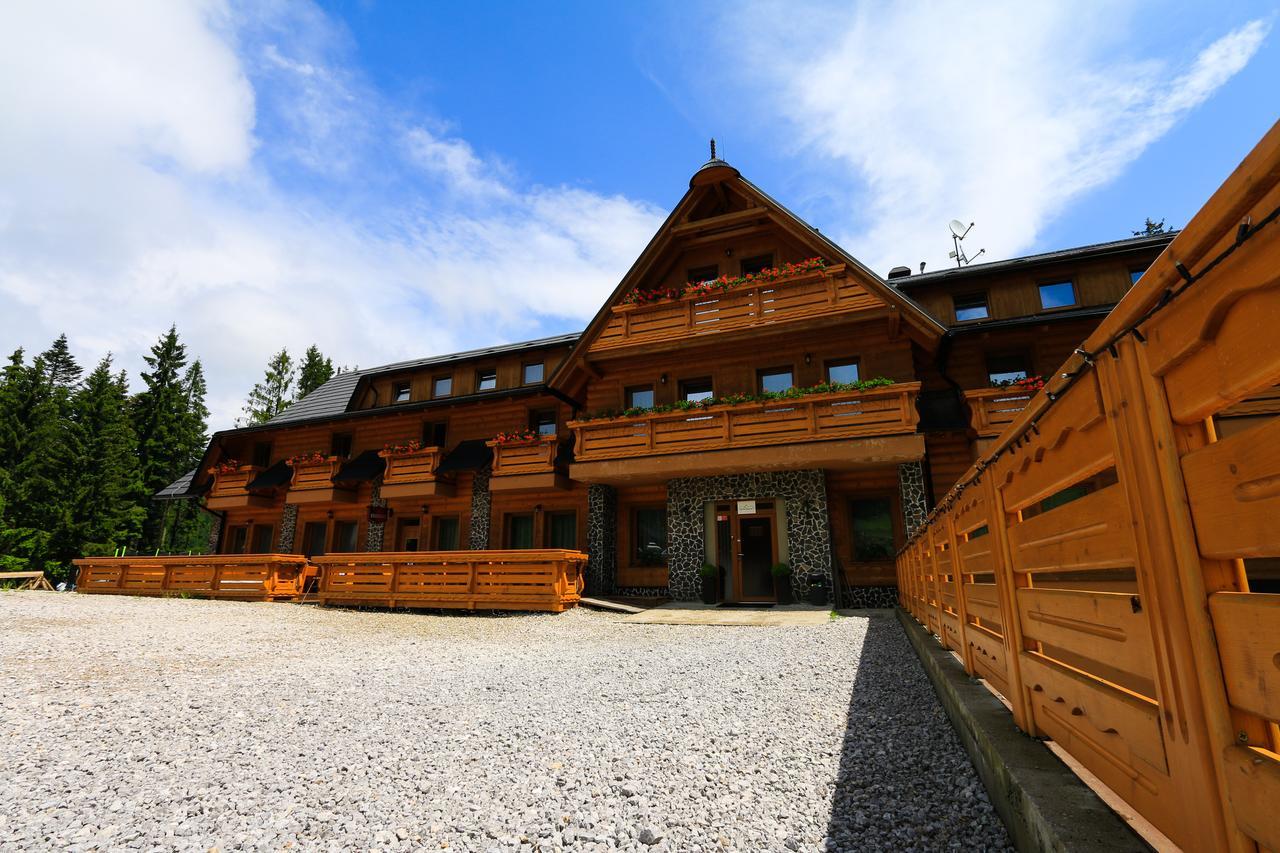 Horsky Hotel Kristina Hrustin Екстер'єр фото