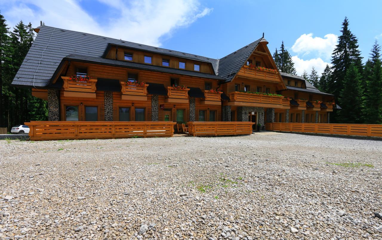 Horsky Hotel Kristina Hrustin Екстер'єр фото